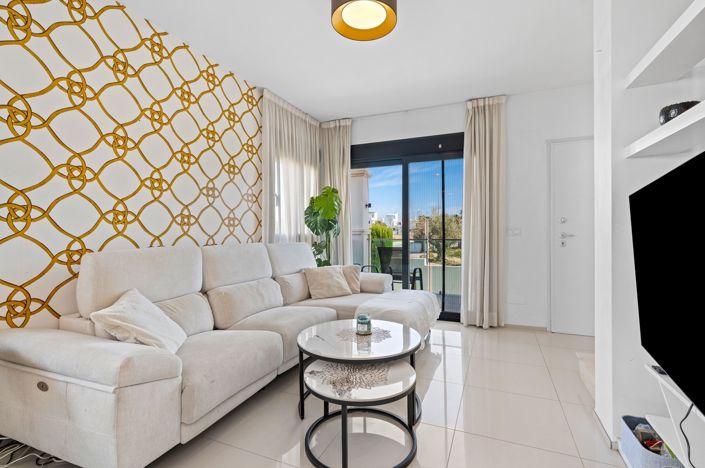 Image No.14-3 Bed Apartment for sale