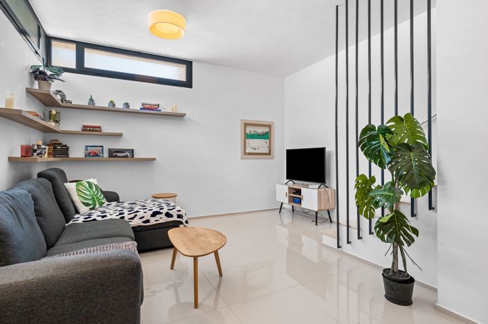 Image No.21-3 Bed Apartment for sale