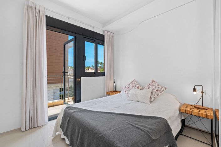 Image No.27-3 Bed Apartment for sale