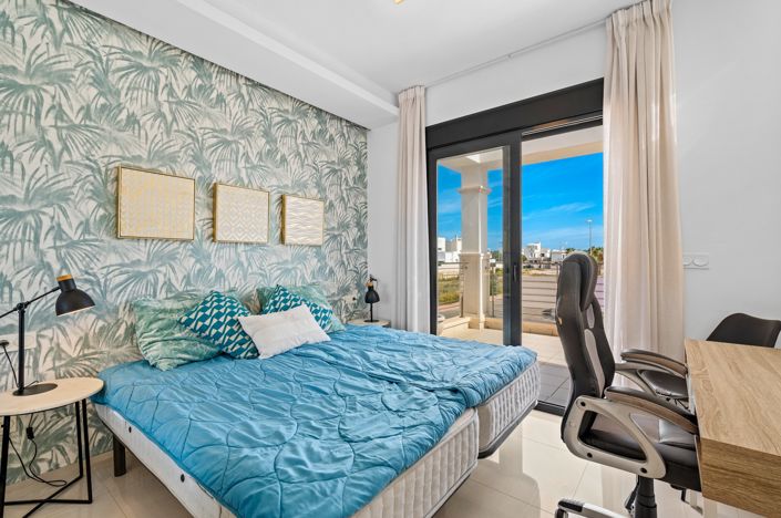 Image No.30-3 Bed Apartment for sale