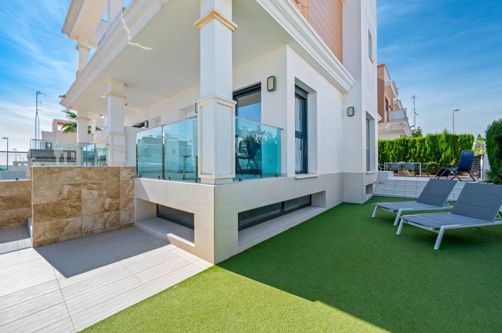 Image No.6-3 Bed Apartment for sale