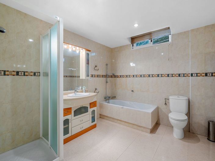 Image No.36-4 Bed Villa for sale