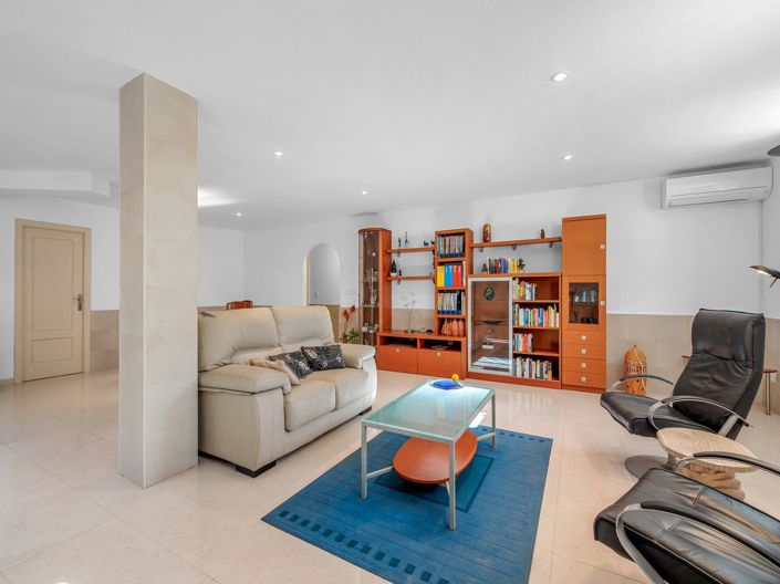 Image No.41-4 Bed Villa for sale