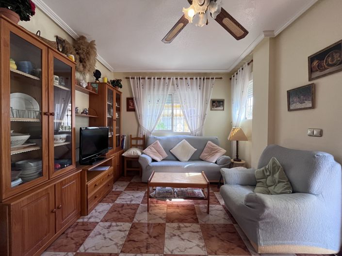 Image No.19-3 Bed Townhouse for sale