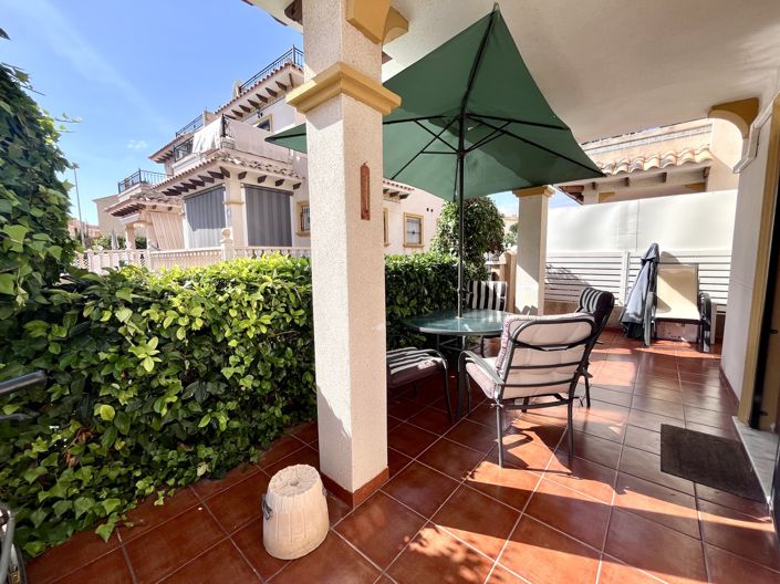 Image No.26-3 Bed Townhouse for sale