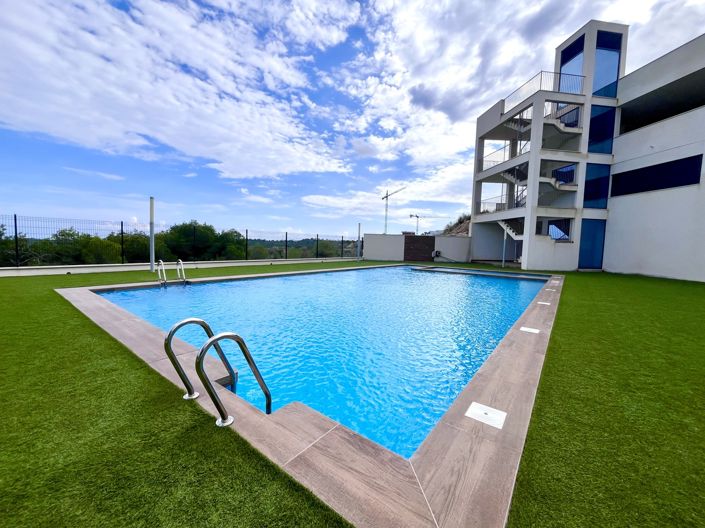 Image No.38-2 Bed Apartment for sale