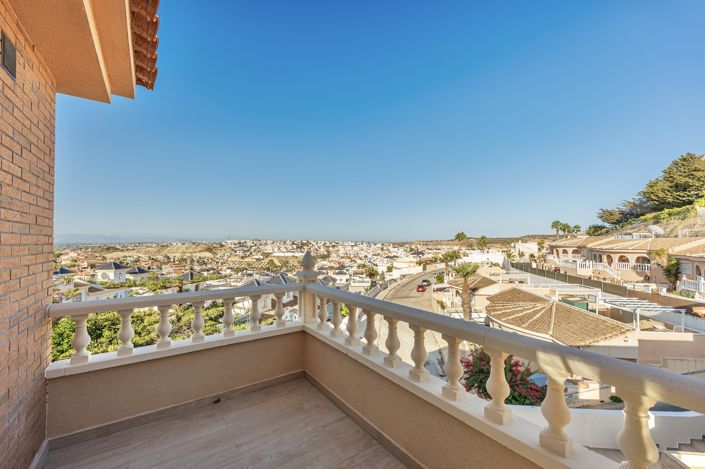 Image No.23-4 Bed Villa for sale