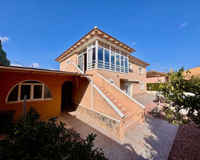 Image No.20-5 Bed Villa for sale