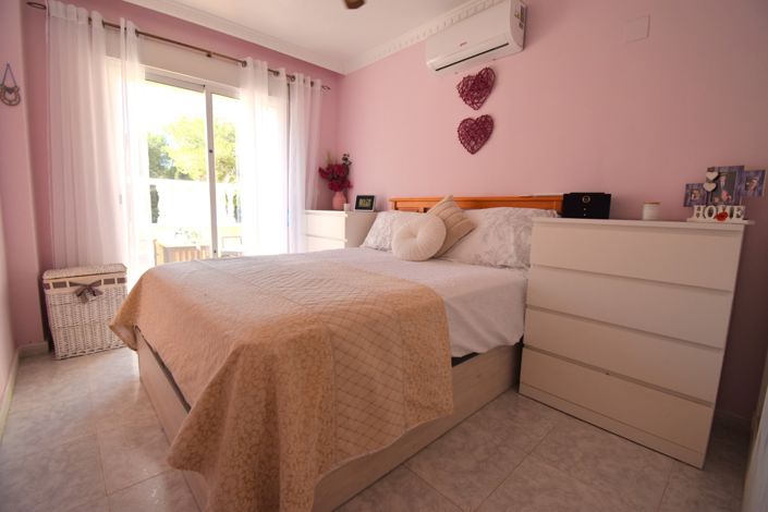 Image No.10-3 Bed Villa for sale