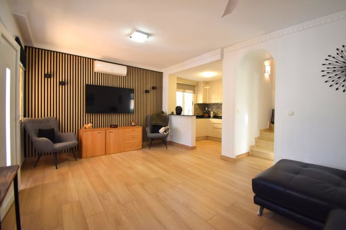 Image No.3-3 Bed Villa for sale