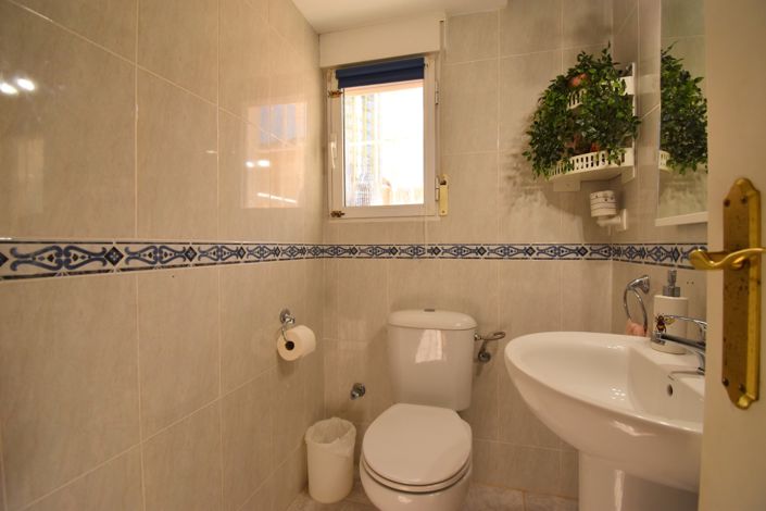 Image No.7-3 Bed Villa for sale