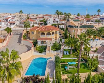 Villa de 5 chambres à vendre à Ciudad Quesada