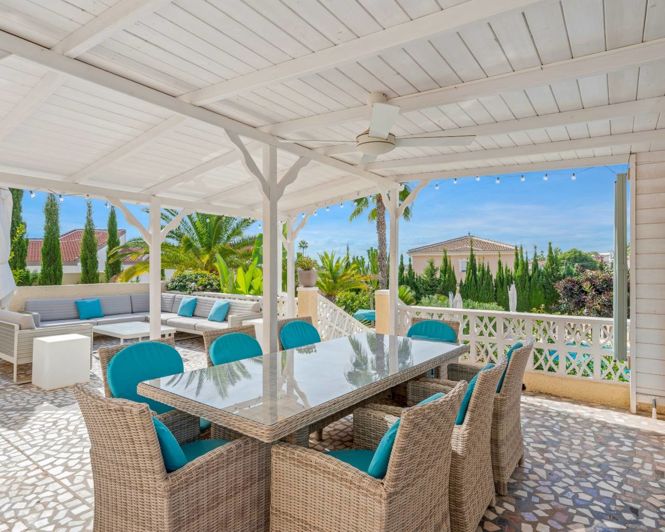 Image No.17-5 Bed Villa for sale