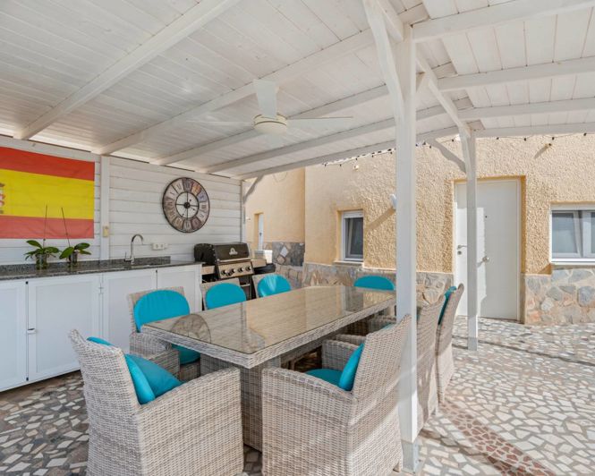 Image No.17-5 Bed Villa for sale