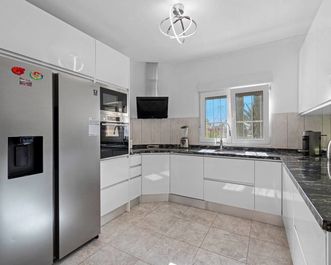 Image No.4-5 Bed Villa for sale