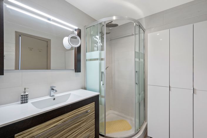 Image No.27-2 Bed Apartment for sale