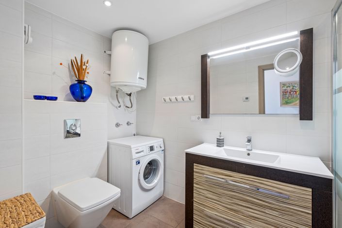 Image No.28-2 Bed Apartment for sale