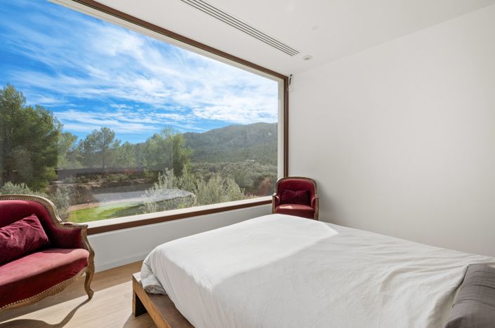 Image No.14-4 Bed Villa for sale