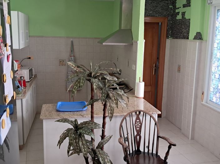 Image No.10-2 Bed Bungalow for sale