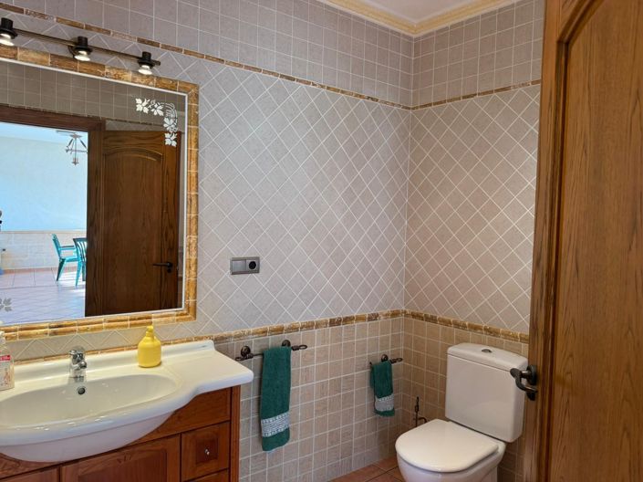 Image No.23-1 Bed Townhouse for sale