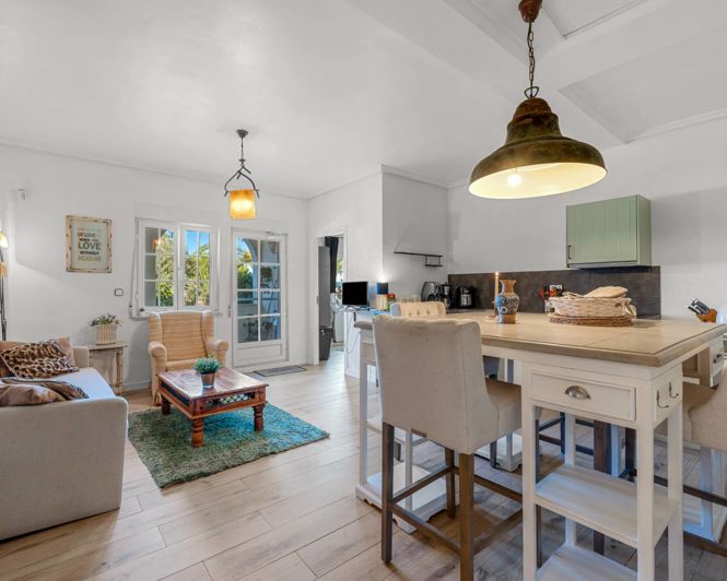 Image No.34-10 Bed Country Property for sale