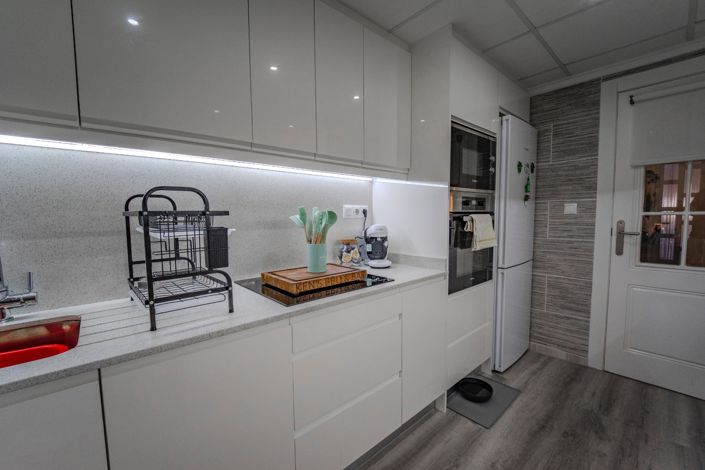 Image No.15-3 Bed Townhouse for sale