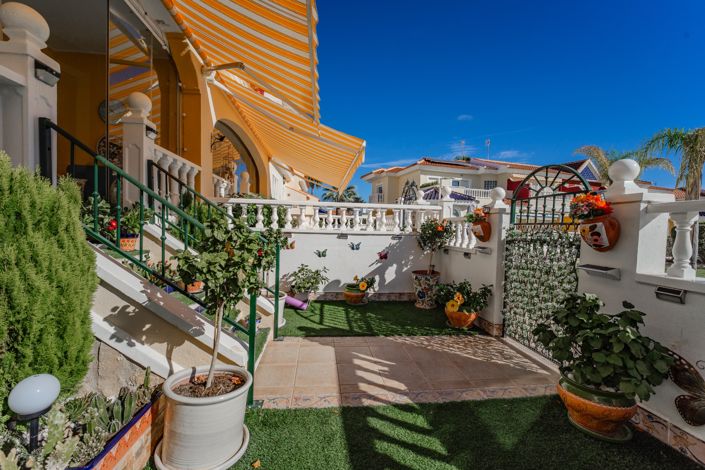 Image No.23-3 Bed Townhouse for sale