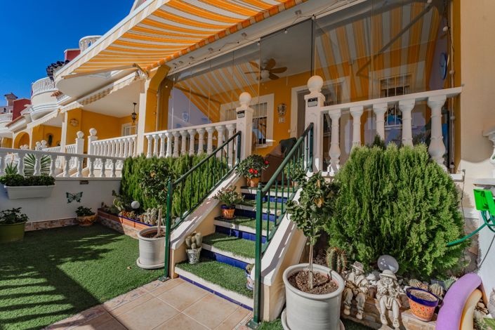 Image No.26-3 Bed Townhouse for sale