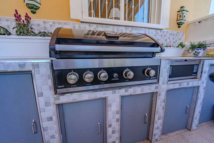 Image No.27-3 Bed Townhouse for sale