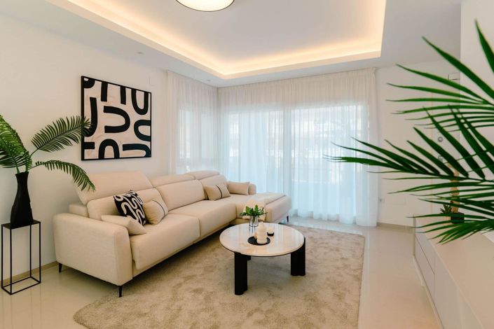 Image No.22-3 Bed Property for sale