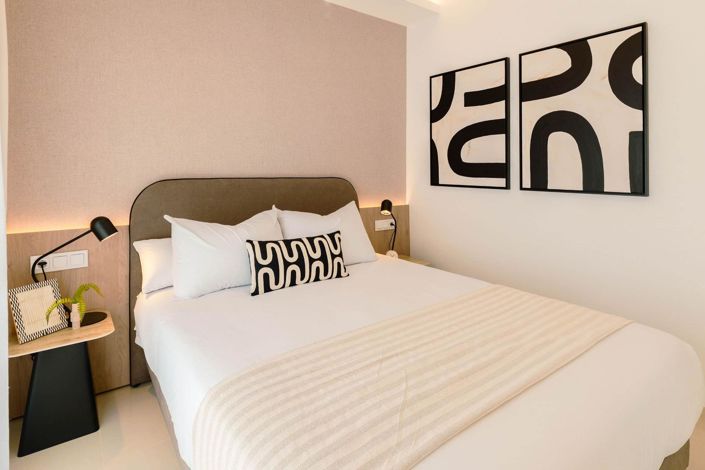 Image No.28-3 Bed Property for sale