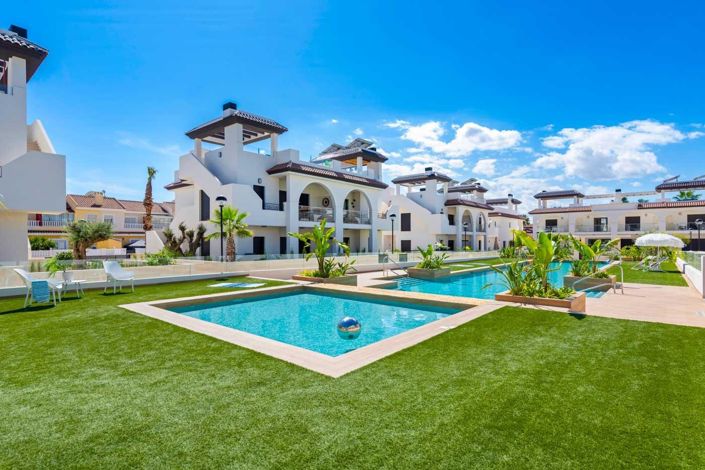 Image No.5-3 Bed Property for sale