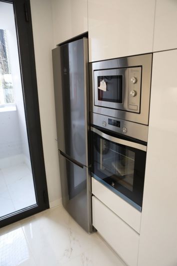 Image No.10-3 Bed Apartment for sale