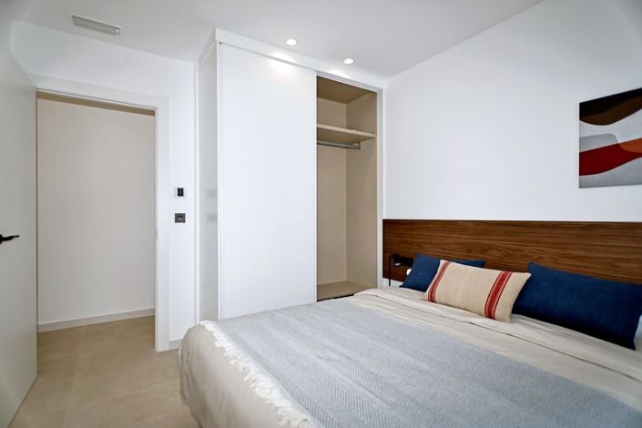 Image No.13-3 Bed Villa for sale