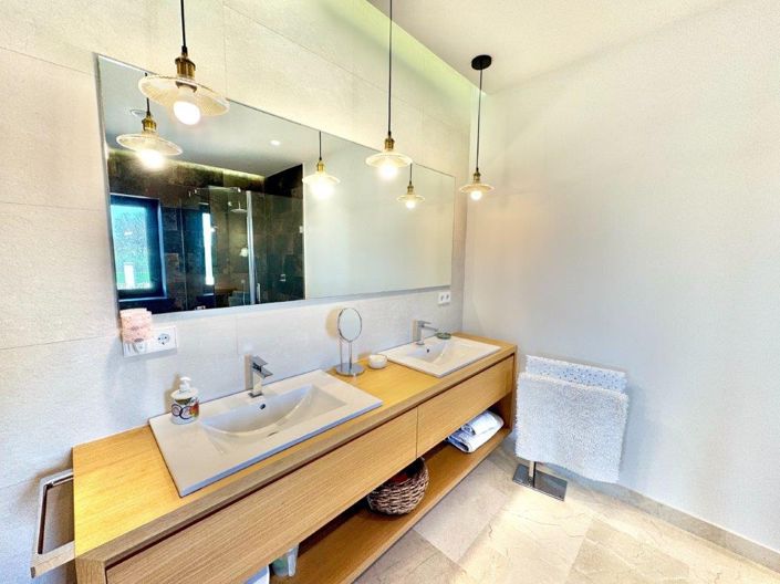 Image No.35-4 Bed Villa for sale