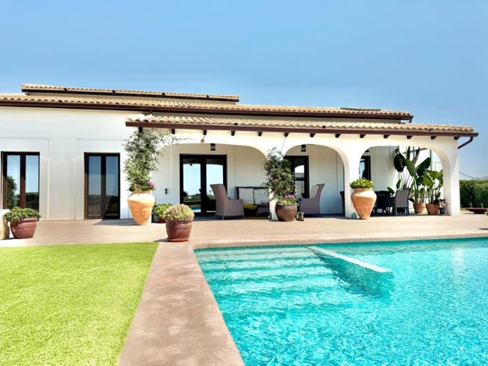 Image No.42-4 Bed Villa for sale