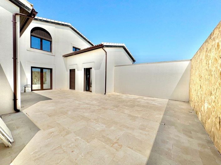 Image No.51-4 Bed Villa for sale