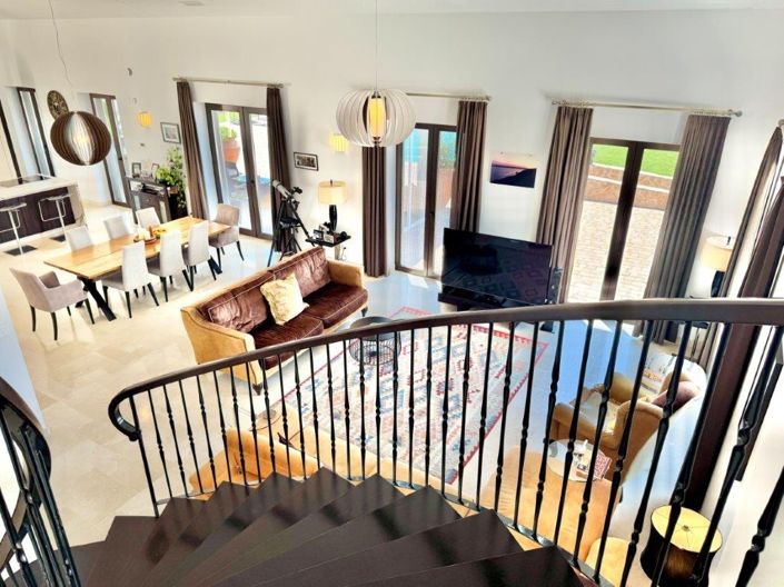 Image No.6-4 Bed Villa for sale