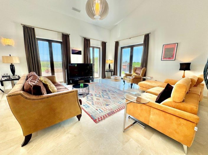 Image No.9-4 Bed Villa for sale