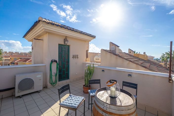 Image No.33-3 Bed Property for sale