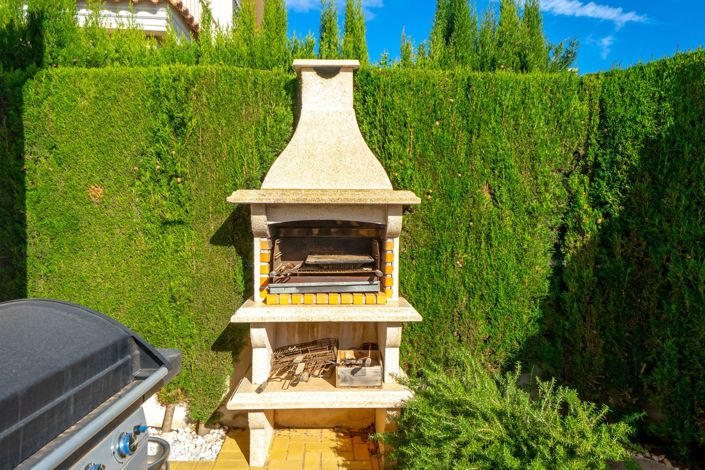 Image No.39-3 Bed Property for sale