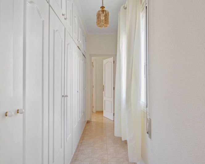 Image No.13-4 Bed Villa for sale