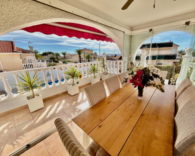 Image No.2-Villa de 4 chambres à vendre à Ciudad Quesada