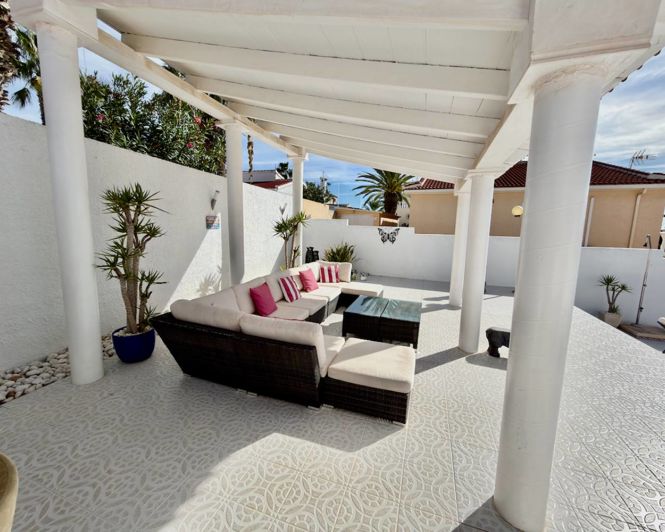 Image No.29-4 Bed Villa for sale