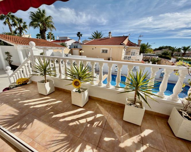 Image No.4-Villa de 4 chambres à vendre à Ciudad Quesada