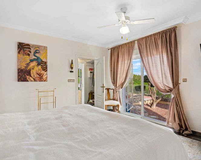 Image No.17-5 Bed Villa for sale