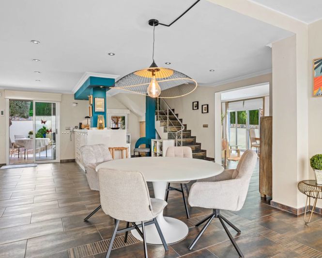 Image No.3-5 Bed Villa for sale