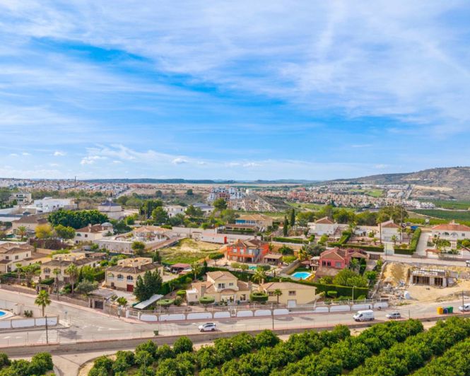 Image No.42-5 Bed Villa for sale