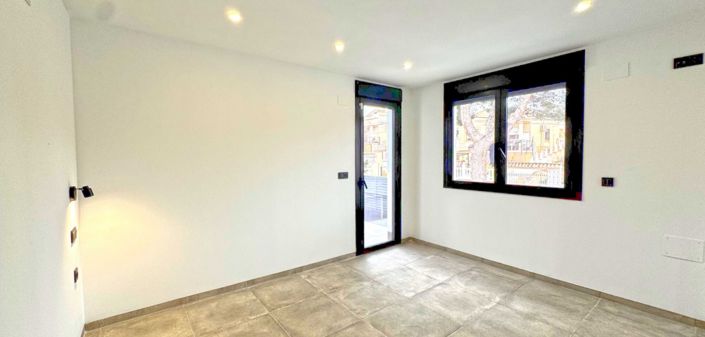 Image No.31-4 Bed Villa for sale