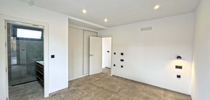 Image No.32-Villa de 4 chambres à vendre à Torrevieja